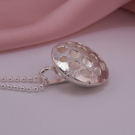 Silber Anhänger Lotus Samenkapsel